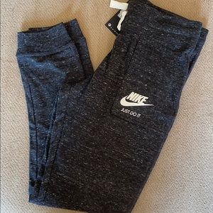Girls Nike Joggers